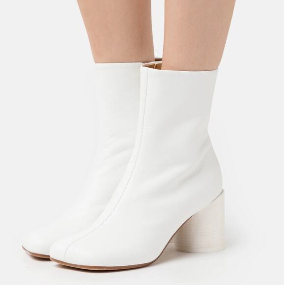 MM6 Maison Martin Margiela White Lambskin Anatomic 45 Ankle Boots 37 NIB $550 - Picture 4 of 16